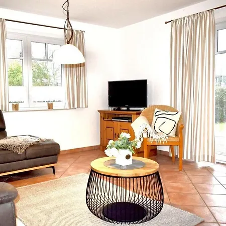 With 3 Bedrooms Böhl